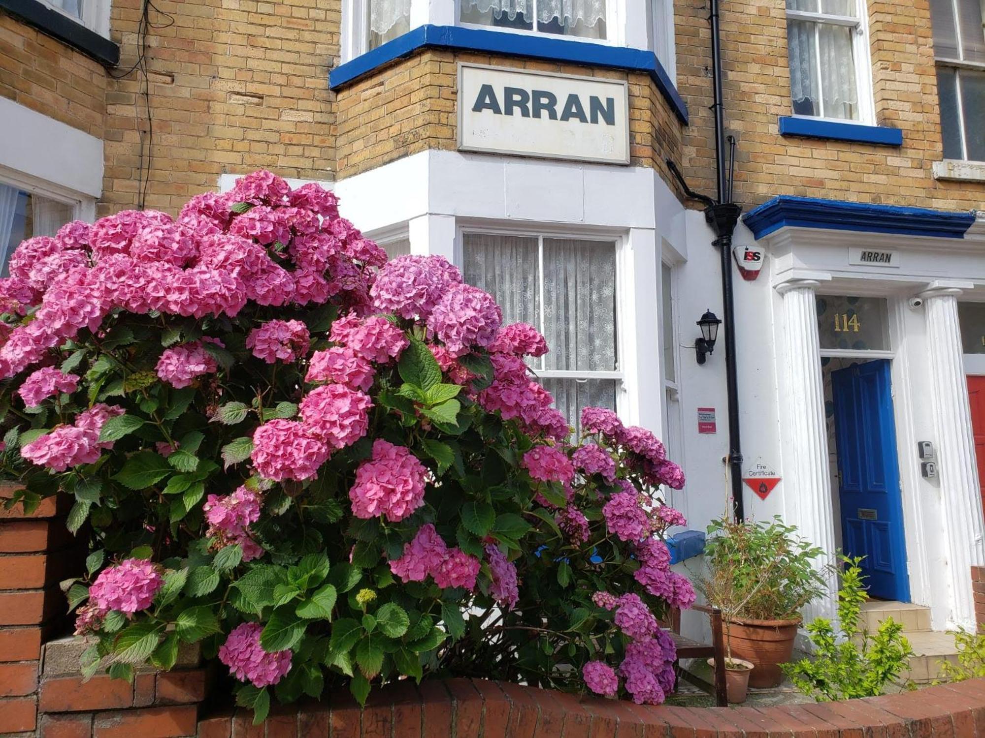 The Arran Hotel Scarborough Exterior foto